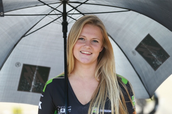 Foto Umbrella Girl dan Grid Girl MotoGP GP Aragon 2015